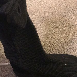 Black uggs